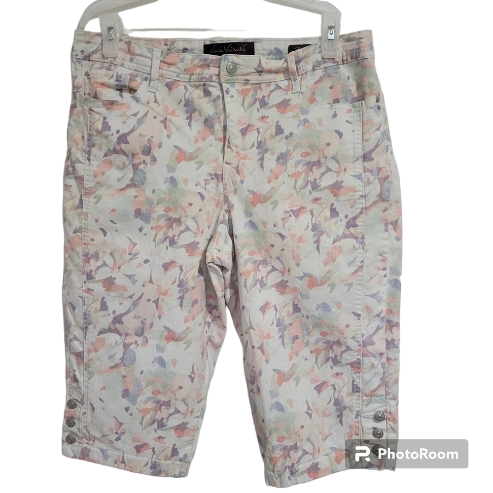 GLORIA VANDERBILT Floral Skimmers